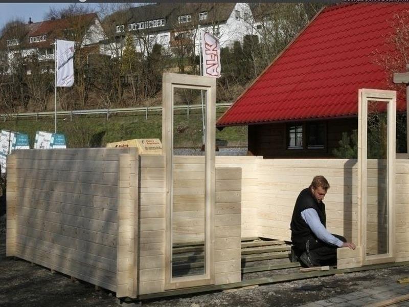 Montage Wolff Finnhaus Studio 44-B in Felsgrau (Deutschland)